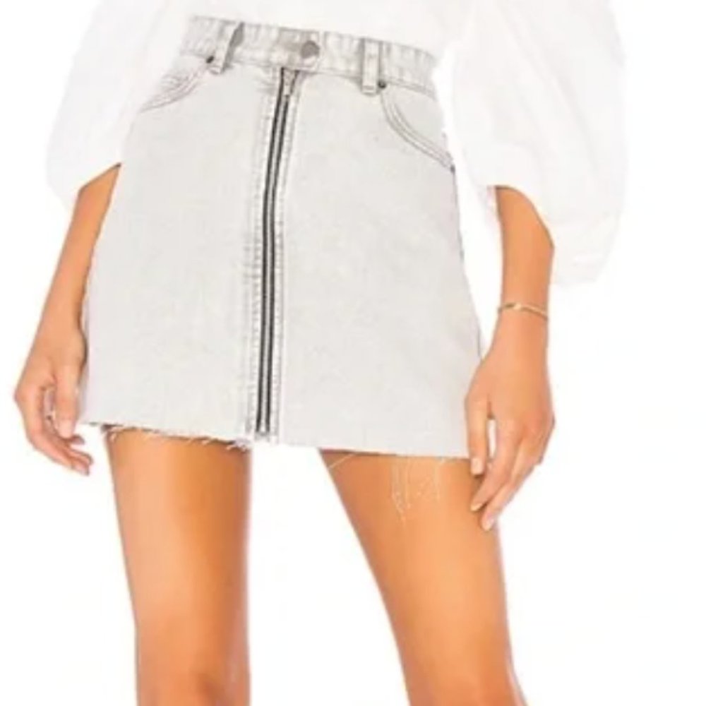 Light gray mini skirt